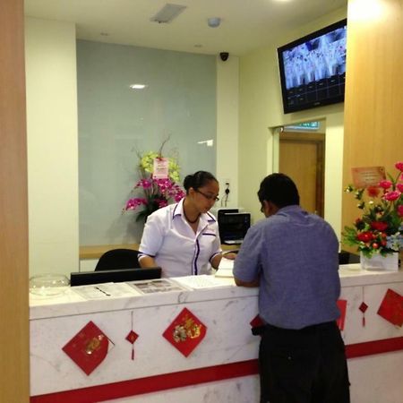 Caspari Hotel Tampin Esterno foto