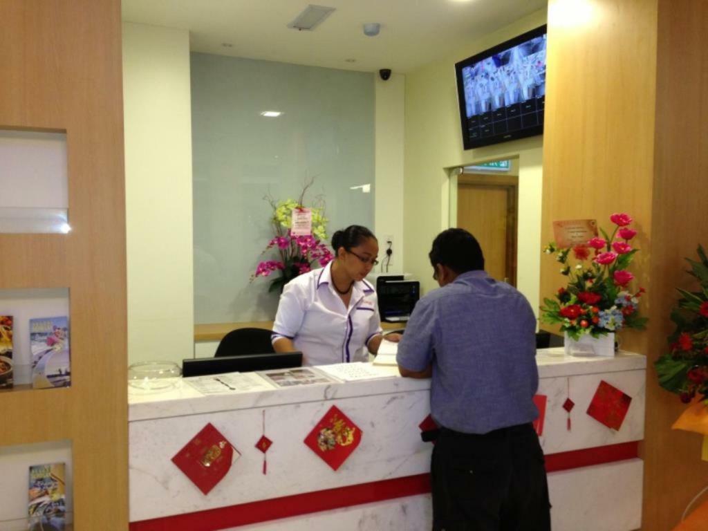 Caspari Hotel Tampin Esterno foto