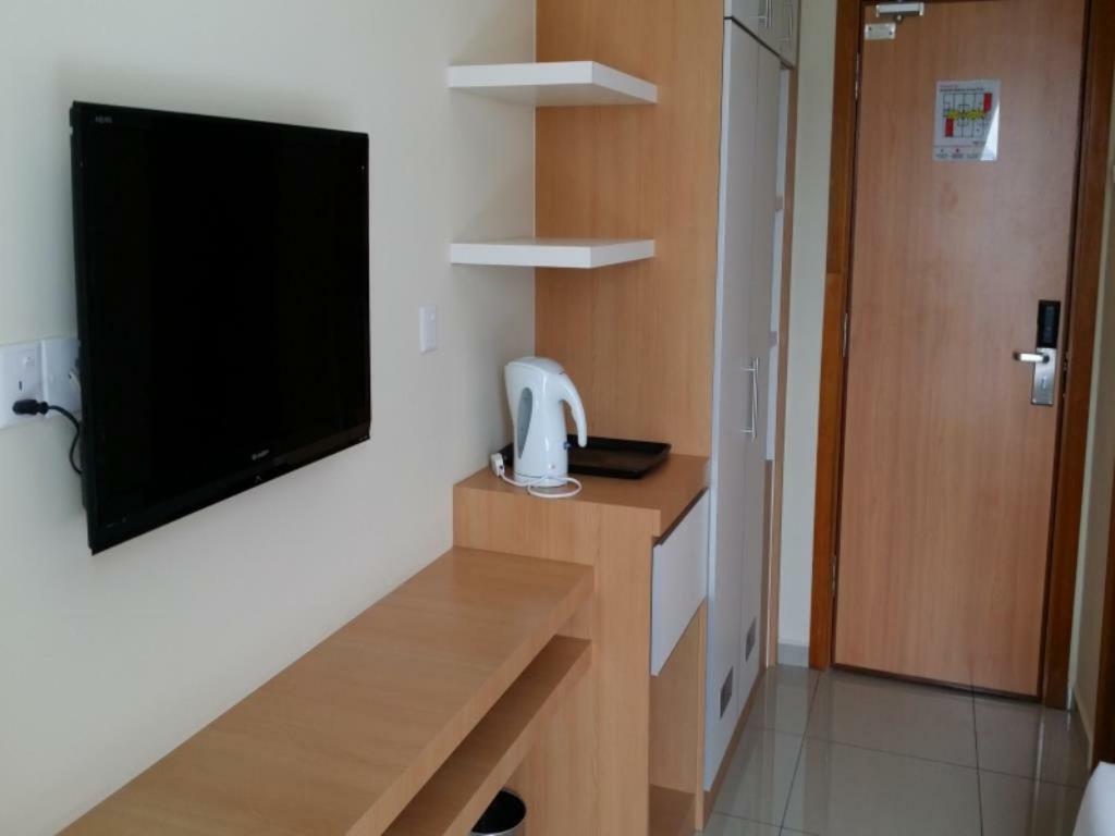 Caspari Hotel Tampin Esterno foto